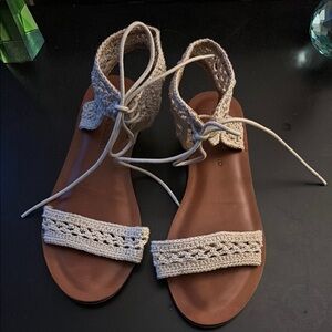 Lucky Brand Crochet Lace-Up Sandals - Cream US7